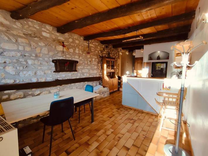 Location de vacances pour 2 personnes, avec jacuzzi et jardin, adapté aux familles dans Ordonnaz - 3