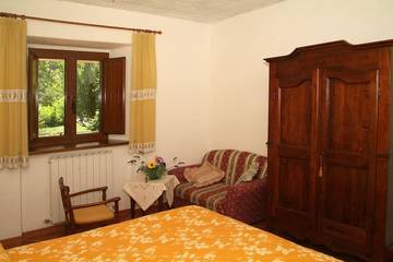 Agriturismo per 6 Persone in Camporgiano, Parco Regionale delle Alpi Apuane, Foto 3