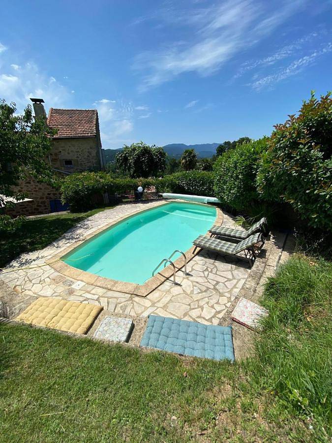 Belle maison en pierre avec piscine in Ucel, Parc naturel régional des Monts d'Ardèche