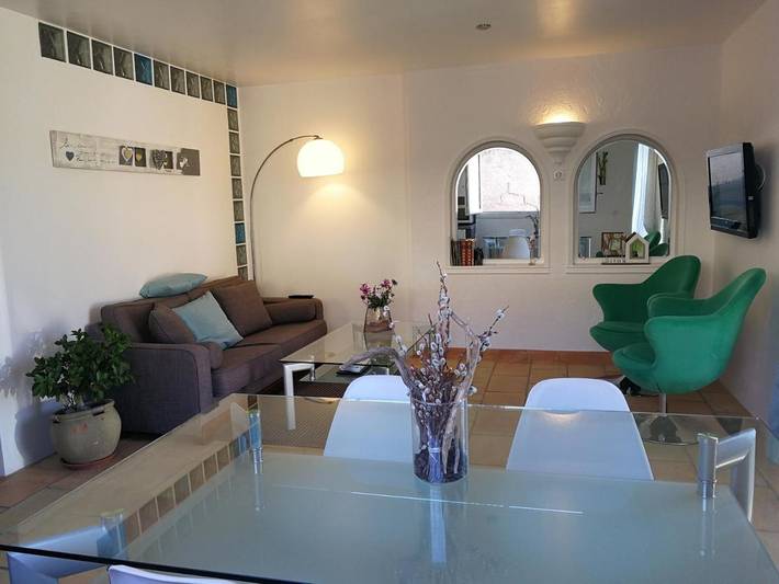 Location de vacances pour 4 personnes, avec vue et terrasse à Carros - 4