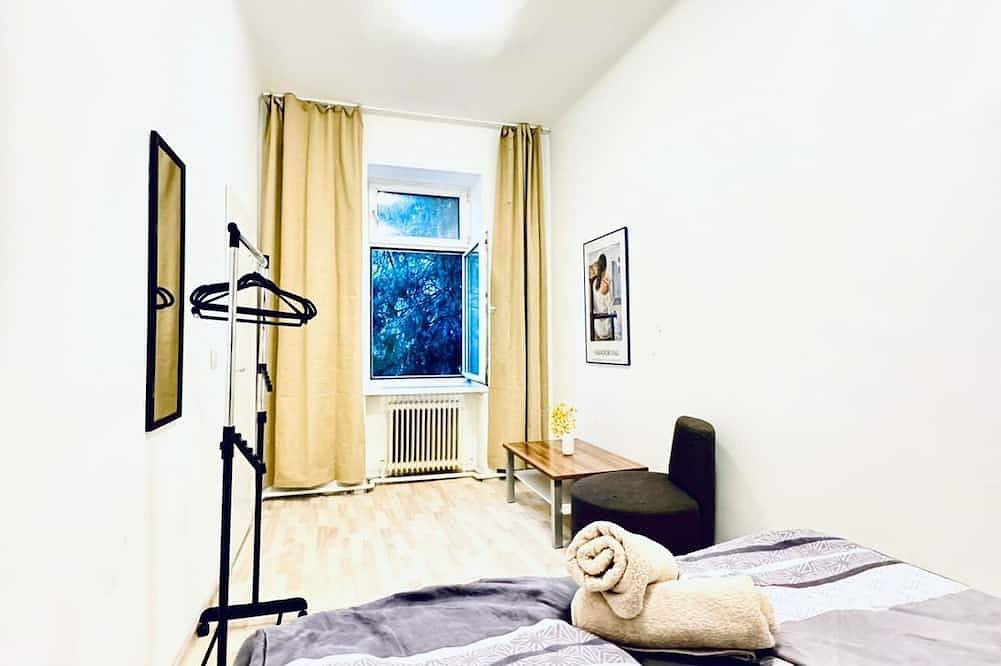 Ganze Wohnung, Cozy Private Room | Shared Flat Near Fac Platz in Floridsdorf, Wien
