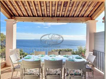 Gîte pour 8 personnes, avec terrasse à Rayol-Canadel-sur-Mer