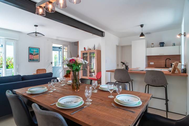 Location de vacances pour 5 personnes, avec terrasse à Le Tour-du-Parc - 2