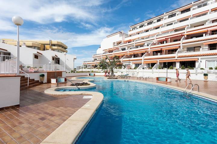 Gîte pour 4 personnes, avec piscine et terrasse à Costa Adeje - 2