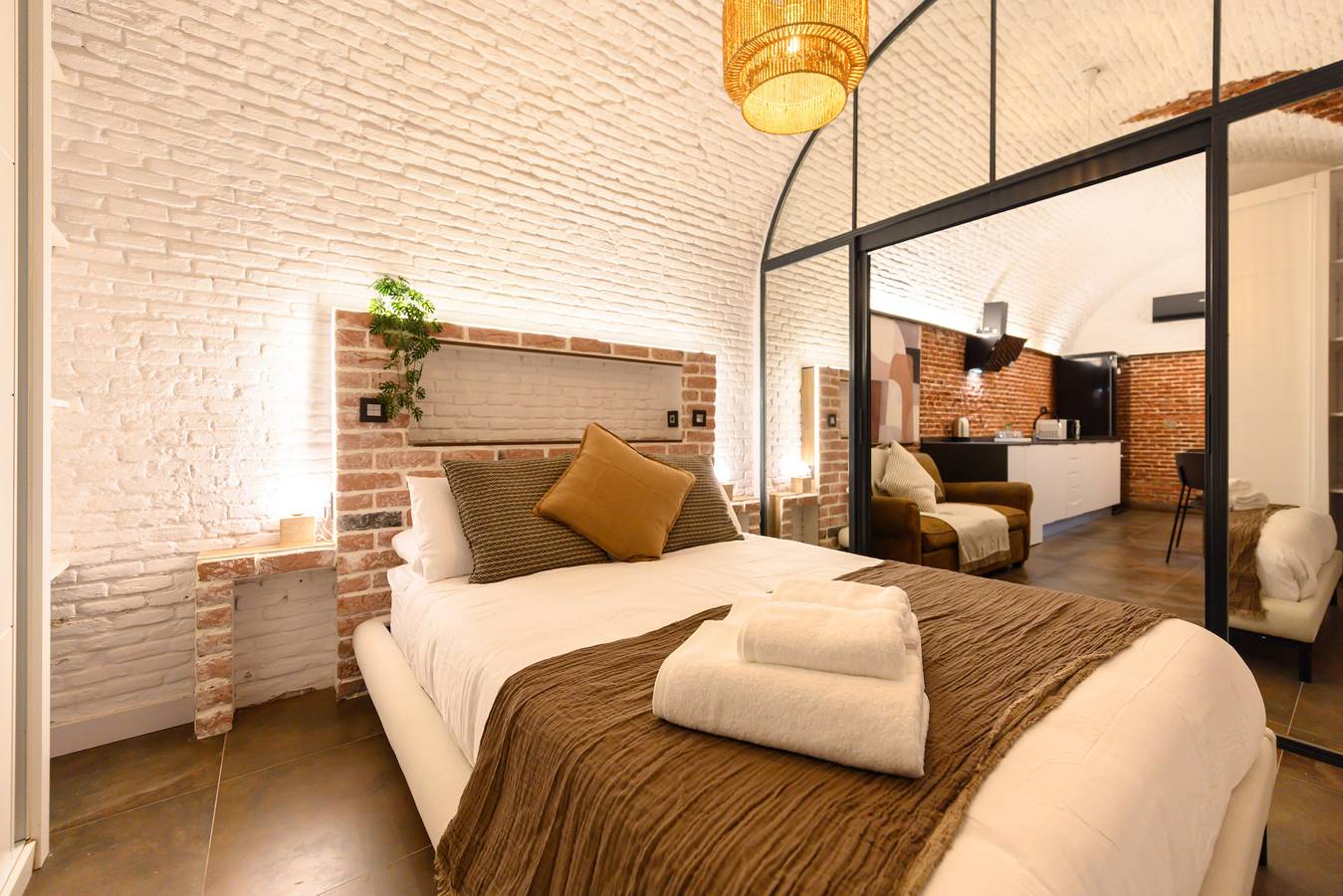 Entire apartment, M (Dfe11Si) Elegante piso de dos dormitorios en e in Centro (Madrid), Madrid