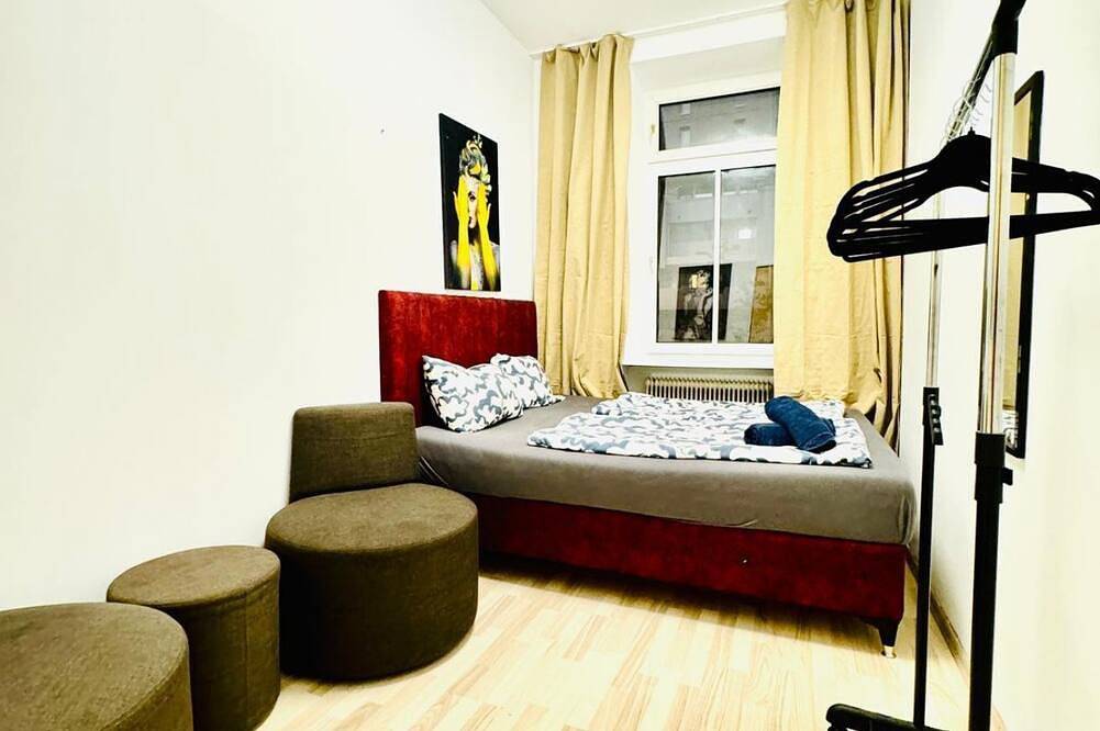 Ganze Wohnung, Comfortable Room Near Fac Platz – Just 10 Min Away in Floridsdorf, Wien