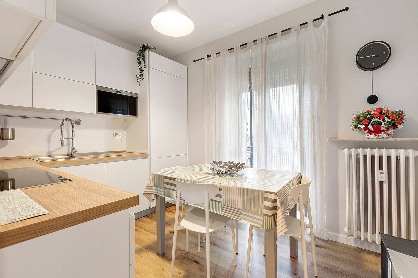 Appartamento intero, Appartamento 'La Casetta di Luce' con Terrazza Privata, Balcone e Wi-Fi in Aosta, Alpi Pennine