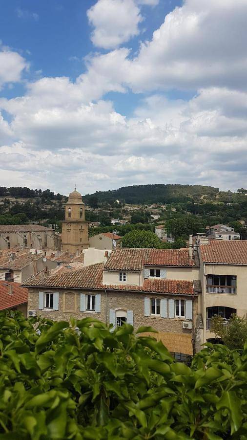 Appartement entier, Au pied du Baou in Saint-Chamas, Côte méditerranéenne (France)