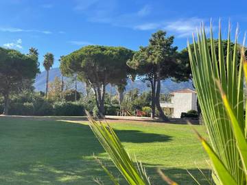 Gîte pour 4 personnes, avec jardin ainsi que vue et piscine, animaux acceptés à Poggio-Mezzana