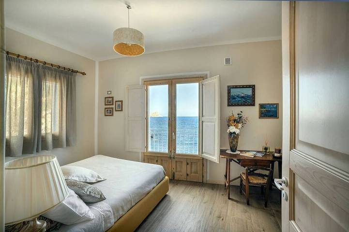 Hiera - Two Bedroom Villa, Sleeps 4 in Marettimo, Aegadian Islands