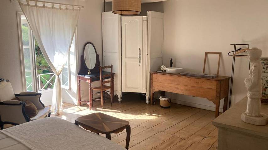 Chambre d’hôte pour 2 personnes, avec vue et jardin ainsi que piscine et sauna, animaux acceptés à Niort - 3