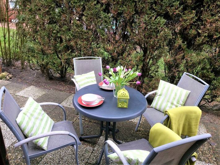 Ganze Wohnung, Gemütliche, geräumige Ferienwohnung mit großer Terrasse in Westerdeichstrich in Westerdeichstrich, Kreis Dithmarschen