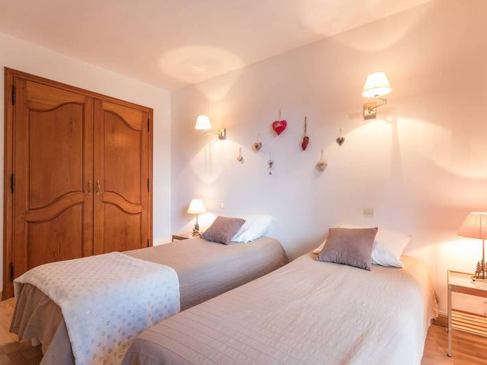 Ganze Wohnung, 3-Zimmer-Wohnung 6 Pers, Balkone, Haustiere Erlaubt, In Der Nähe Von Geschäften in Le Monêtier-les-Bains, Serre Chevalier