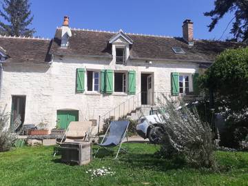 Gîte pour 5 personnes, avec jardin, animaux acceptés à Escolives-Sainte-Camille