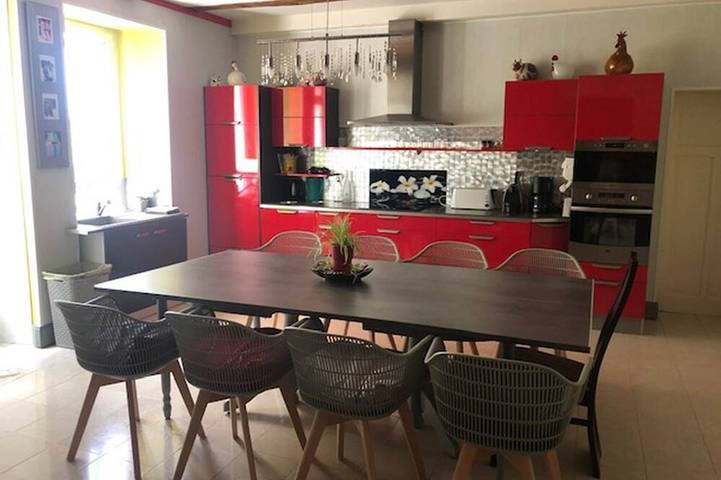 Gîte pour 12 personnes, avec sauna ainsi que terrasse et jacuzzi à Léguillac-de-l'Auche - 3