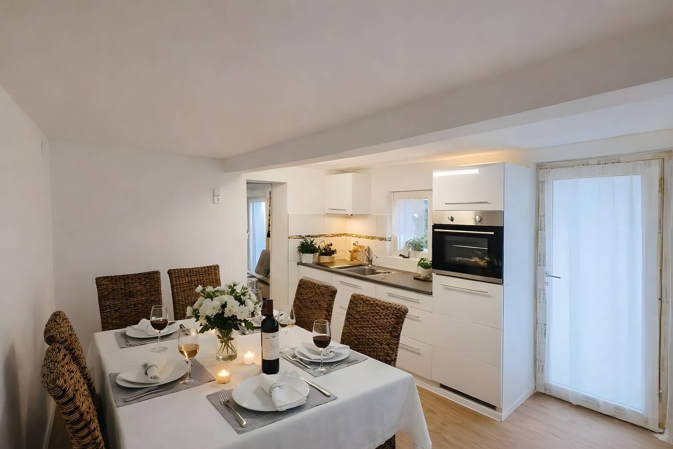 Ganze Wohnung, Premium Apartment mit Charme inklusive privatem Garten, Balkon und Wlan in Schwieberdingen, Landkreis Ludwigsburg