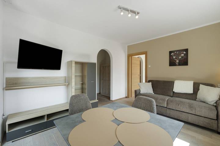 Gîte pour 4 personnes, avec jardin et balcon à Villabassa - 4