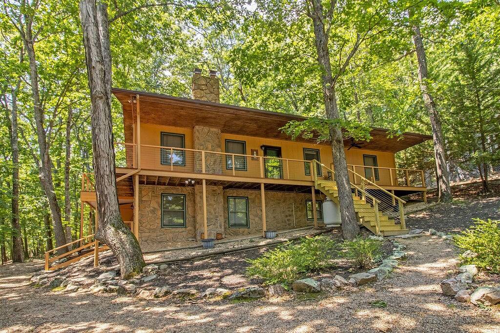 Hike the Snp-Massanutten Resort Free Resort Rec Access & Dog Friendly! in Massanutten, Blue Ridge Mountains