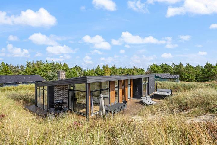 Bungalow für 8 Personen, mit Balkon/Terrasse und Whirlpool sowie Sauna in Dänemark an der Nordsee