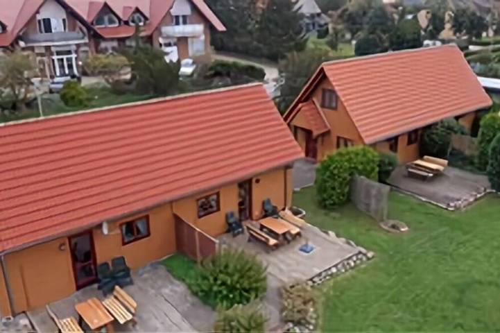 Ferienhaus für 4 Personen, mit Garten und Terrasse in Klink