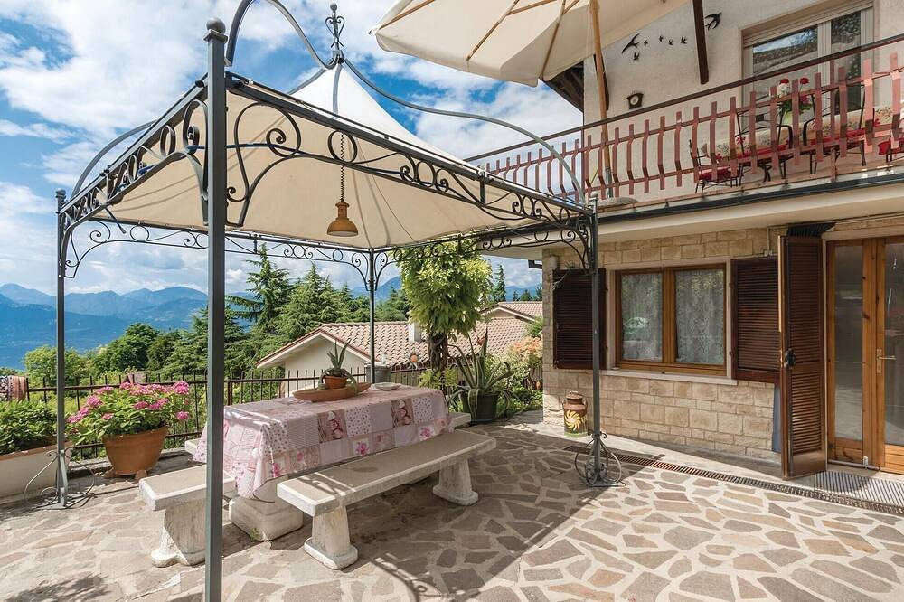 Appartamento intero, Nice apartment in San Zeno di Montagna in San Zeno di Montagna, Prealpi Gardesane