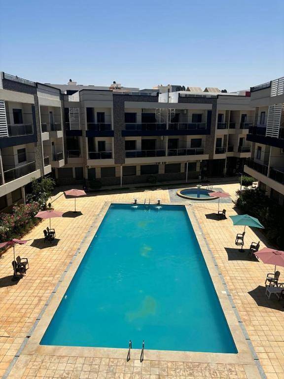 Ferienwohnung für 6 Personen, mit Ausblick und Pool sowie Balkon und Garten - 1