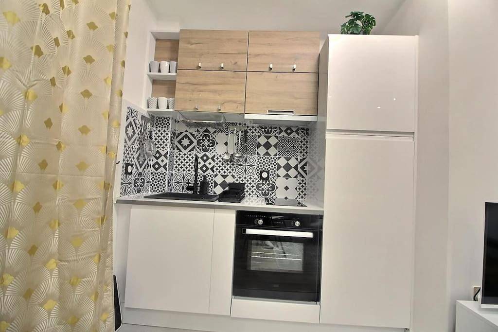 Appartement entier, One-Bedroom Apartment in Bois-Colombes, Hauts-de-Seine