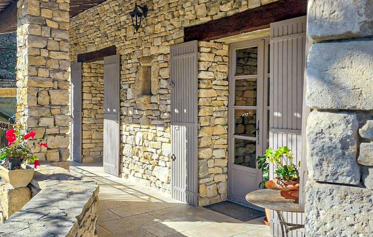 Ferienhaus für 6 Personen, mit Pool und Garten sowie Terrasse im Luberon - 3