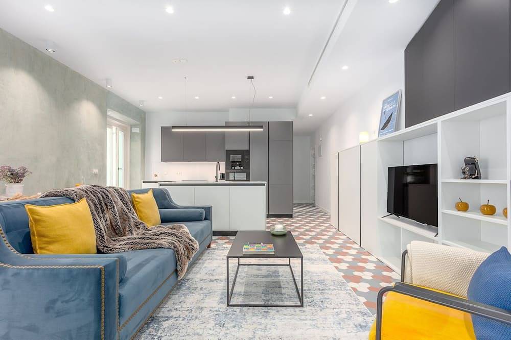 Entire apartment, Stylish Apartment in the Heart of Malasaña in Centro (Madrid), Madrid