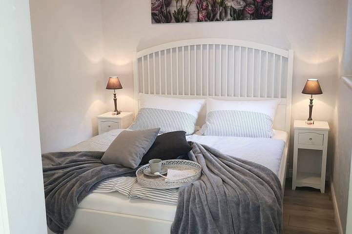 Ferienhaus für 2 Personen, mit Garten und Terrasse in Middelhagen - 2