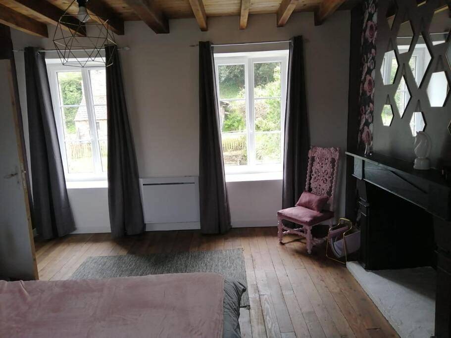 Jolie maison en pierre proche centre-ville in La Glacerie, Cherbourg-en-Cotentin