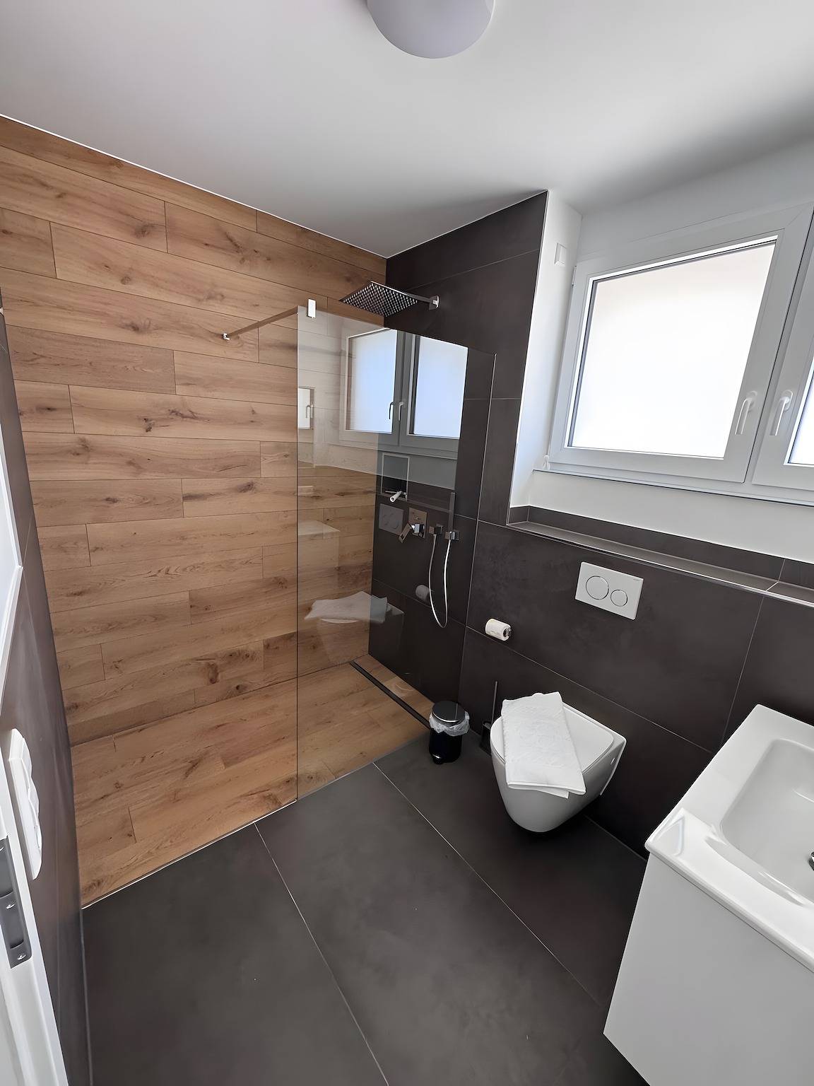 Ganze Wohnung, Apartment 'Aura' mit privater Terrasse, eigenem Garten und Wlan in Mengen, Region Bodensee-Oberschwaben