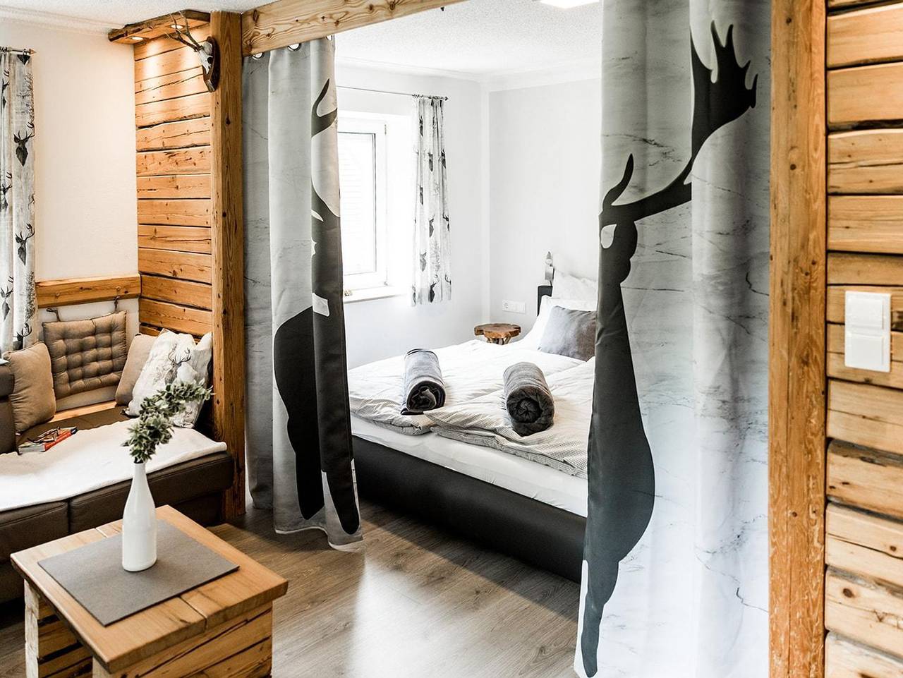 Ferienhaus Hirschnest - Ferienhaus, Wc und Badez. getrennt, 2 Schlafräume in Sankt Pankraz, Totes Gebirge