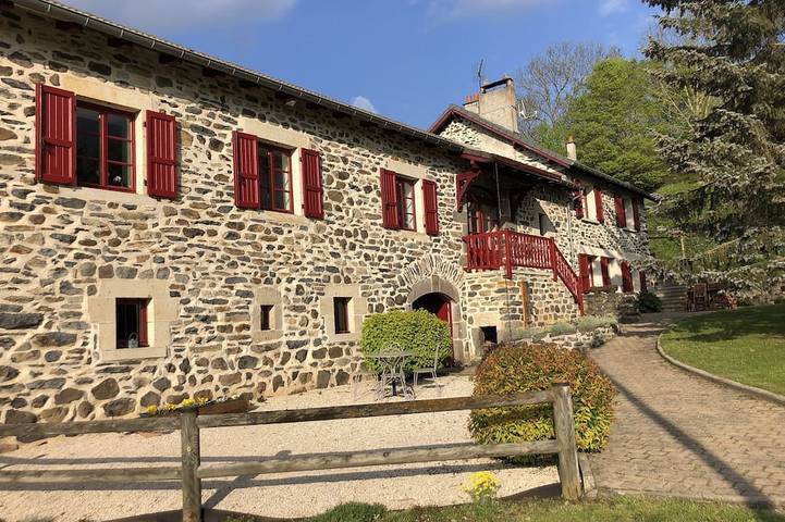 Gîte pour 2 personnes, avec Terrasse à Rosières