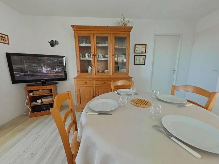 Location de vacances pour 4 personnes, avec terrasse ainsi que piscine et jardin dans Office De Tourisme De Bretignolles Sur Mer - 4