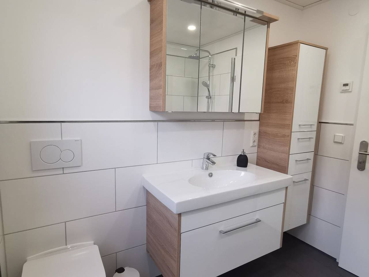 Ganze Ferienwohnung, Ferienwohnung Robert - Appartement/Fewo, Dusche, Wc, 1 Schlafraum in Vorderweidenthal, Südliche Weinstraße