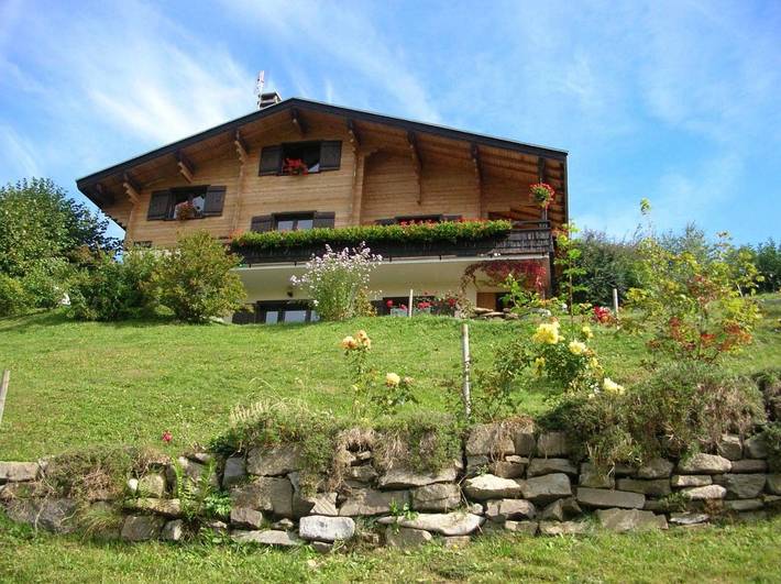 Chambre d’hôte pour 2 personnes, avec Terrasse ainsi que Jardin et Vue