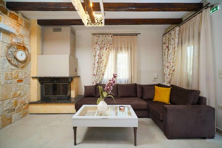 Villa für 5 Personen, mit Ausblick und Garten sowie Pool in Griechenland - 4