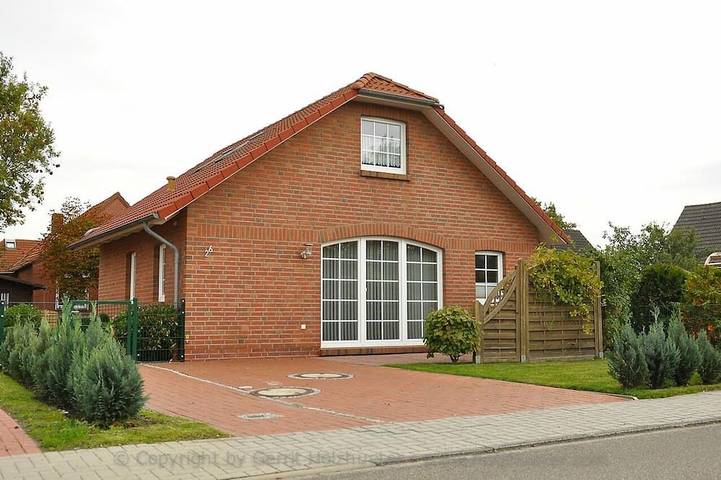 Ferienhaus für 4 Personen, mit Sauna und Terrasse sowie Garten in Norden-Norddeich