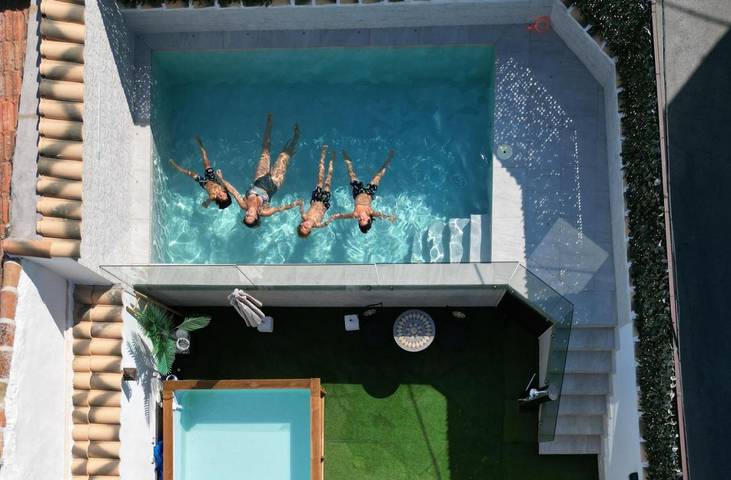 Apartamento de vacaciones para 3 personas, con piscina además de balcón y vistas - 1
