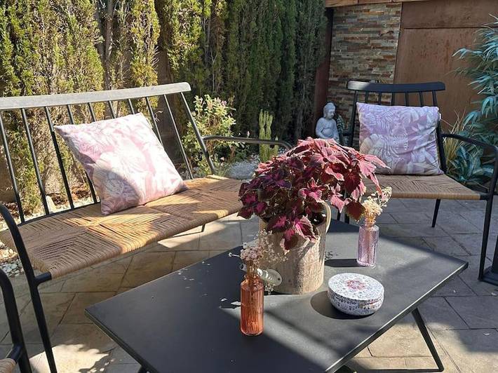 Gîte pour 4 personnes, avec vue et terrasse ainsi que piscine et jardin à Llíria - 2