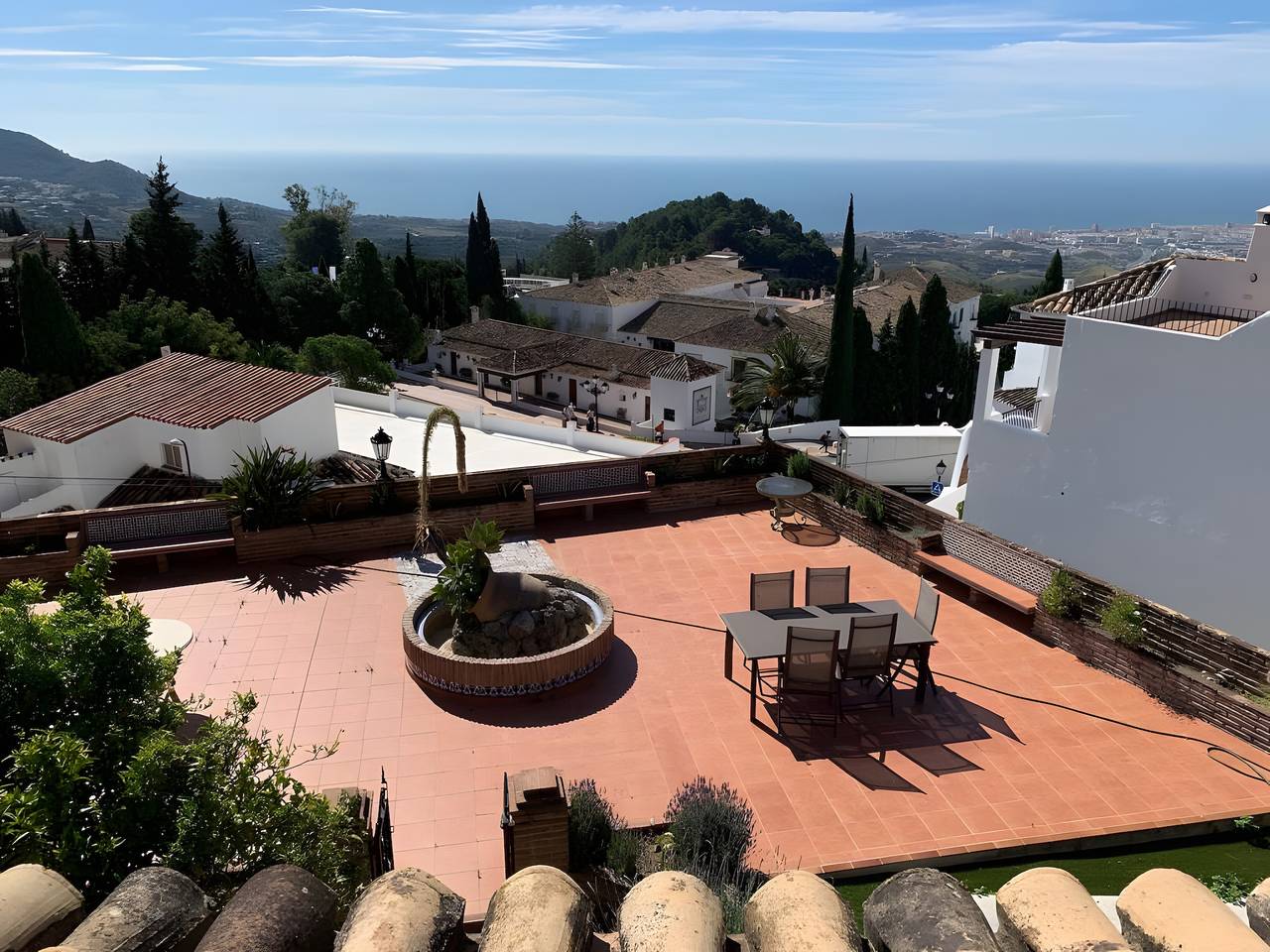 Casa Vacacional 'En Mijas Con Vistas Al Mar' con Vista al Mar, Wi-Fi y Aire Acondicionado in Mijas Pueblo, Mijas