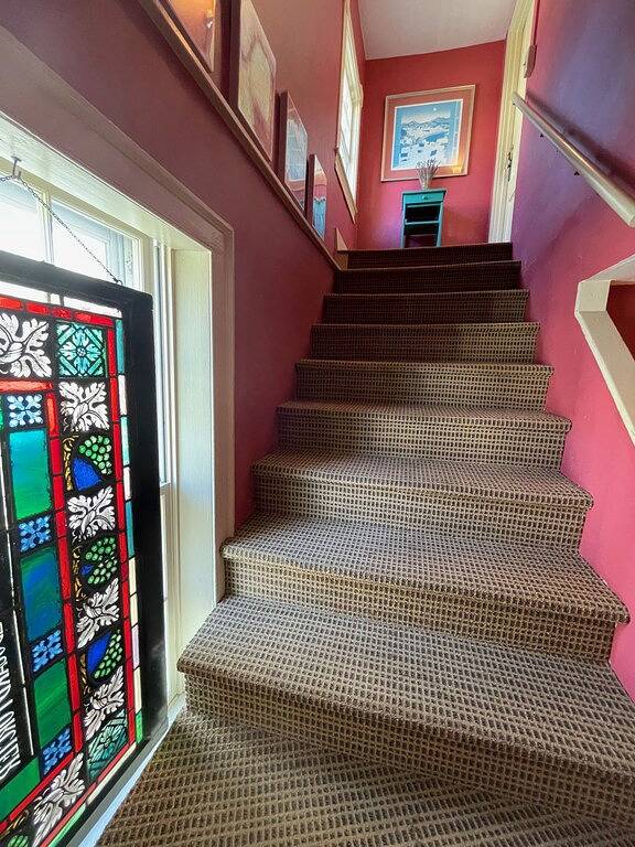 Ganze Wohnung, Apartment in historischem Seehafenhaus mit Hafenblick in Bristol (RI), Bristol County