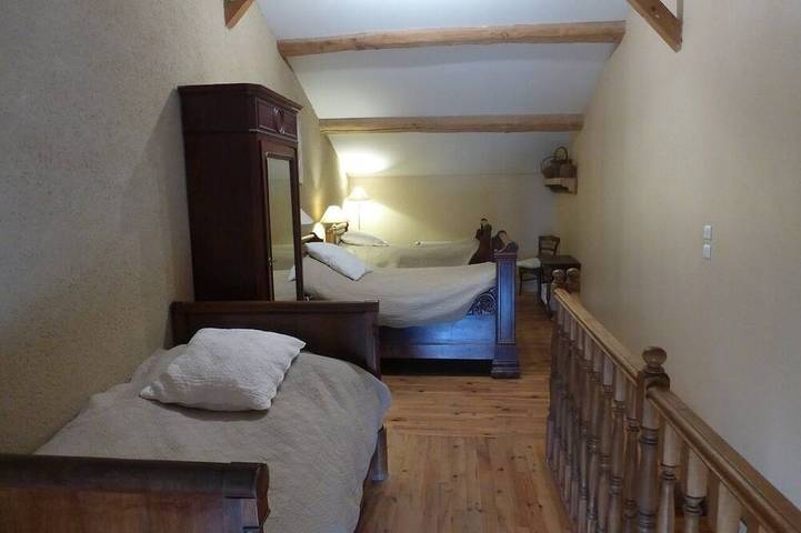 Location de vacances pour 6 personnes, avec piscine et jardin à Denicé - 3