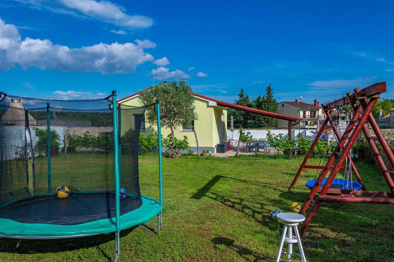 Appartement entier, Appartement de vacances pour 6 personnes avec terrasse in Bale (Croatie), Région de Rovinj