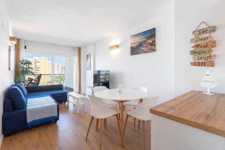 Ganze Wohnung, Apartment 'Lopimar Playa Canet' mit privater Terrasse, Wlan und Klimaanlage in Canet d'En Berenguer, Costa de Valencia