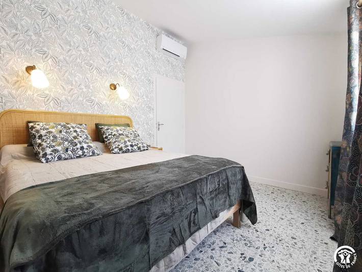 Gîte pour 8 personnes, avec jardin ainsi que piscine et terrasse à Laroque-des-Albères - 4