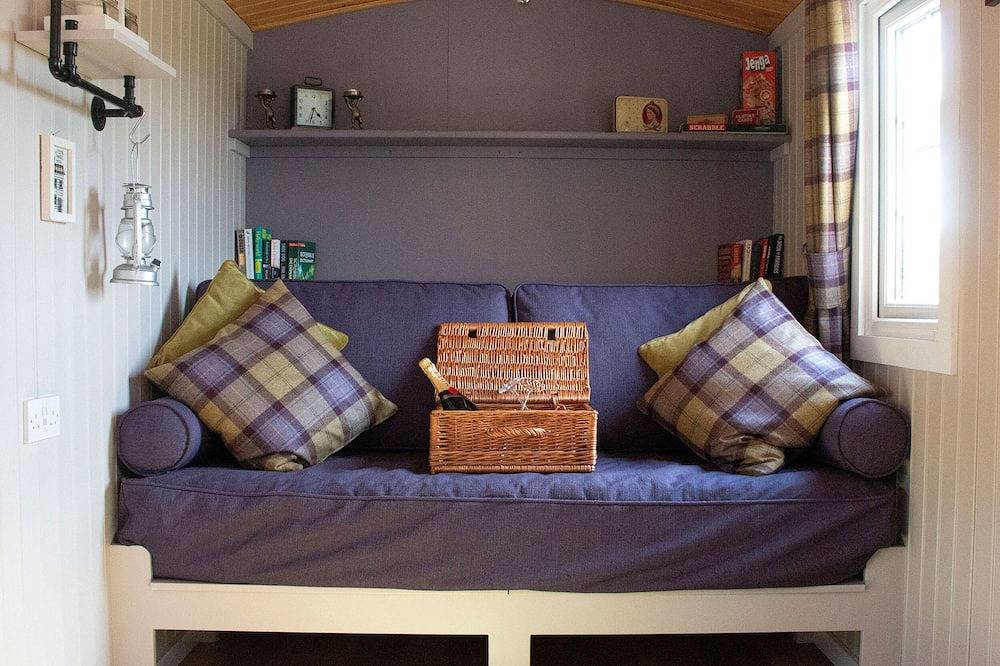 Heather Hut At Copy House Hideaway, pet friendly in Earby in Lancashire