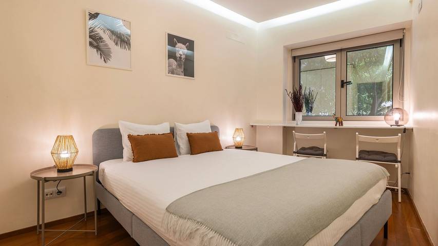 Ganze Wohnung, Ferienwohnung für 4 Personen mit Terrasse in Arroios, Costa de Lisboa