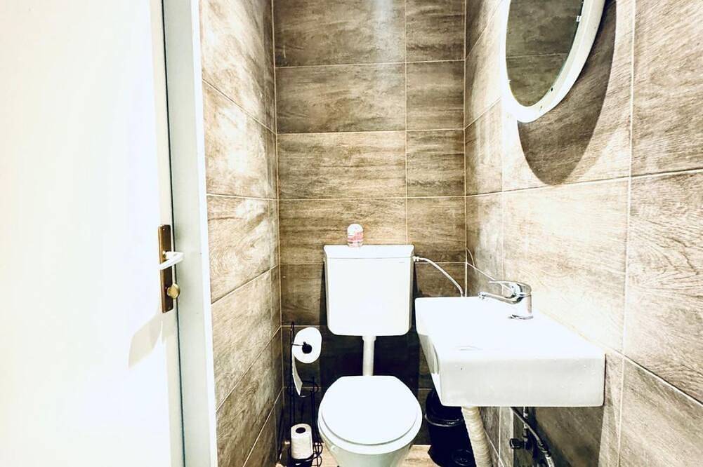 Ganze Wohnung, Comfortable Studio Stay | Close to Fac Platz in Floridsdorf, Wien